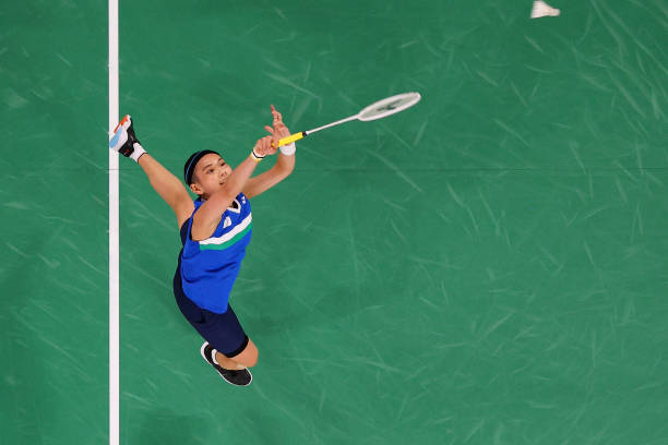 羽毛球單打必看!職業選手的極限救球與絕殺瞬間!