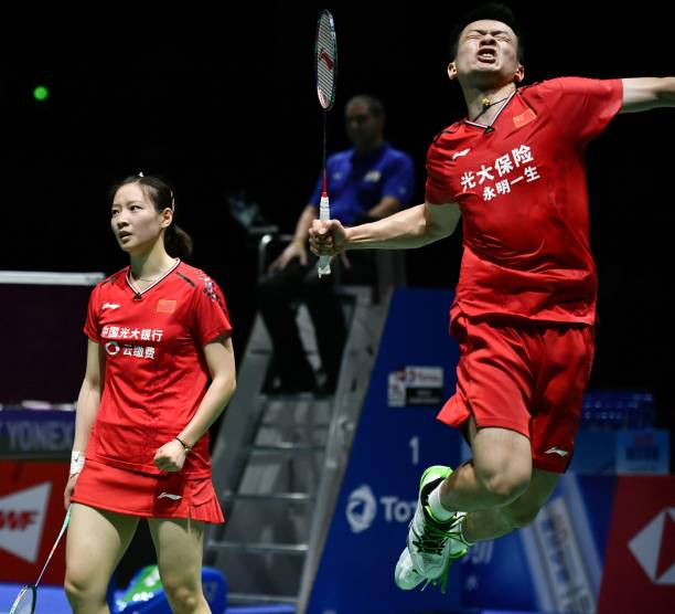 羽毛球殺球慢動作教學：如何正確發力避免手腕受傷