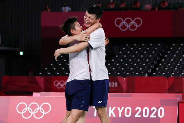 羽毛球雙打中容易忽略的死球情況分析