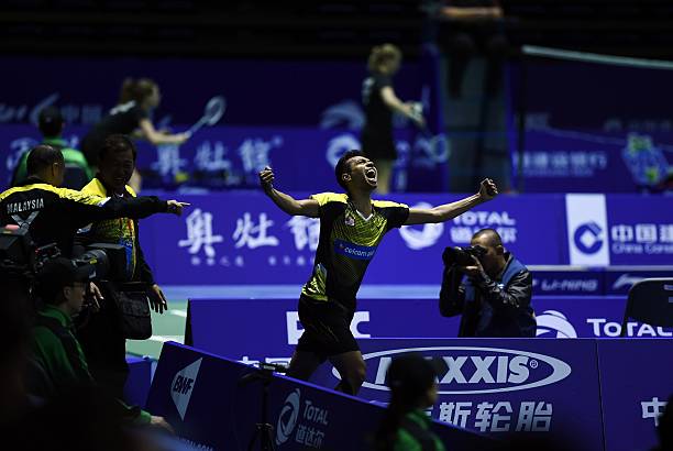 高性價比羽毛球拍推薦:ASIT 318的優缺點分析