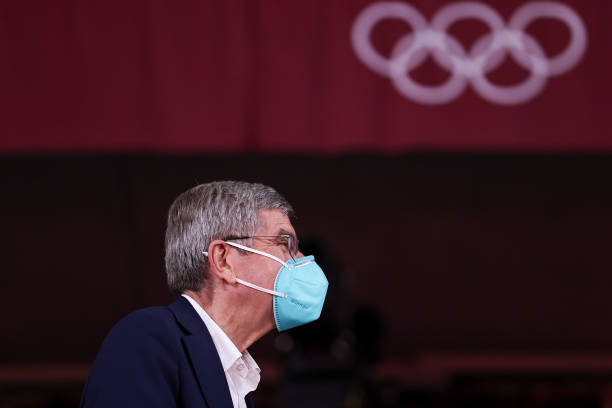 羽毛球拍重量解析:5U和6U的區別與適用場景