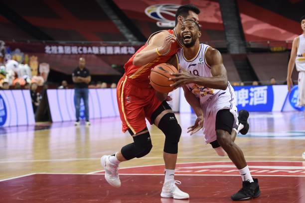 身高體重與位置適應性:NBA大前鋒的體型要求