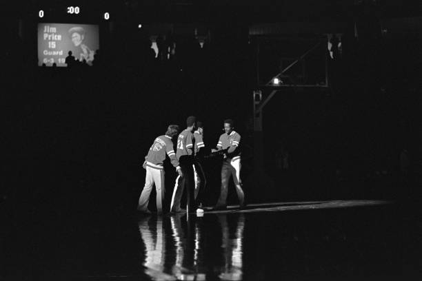 遼寧男籃客場征戰廣廈,直播通道已開啟!