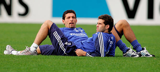 點球踢出喜劇效果!這些球員是來搞笑的吧?