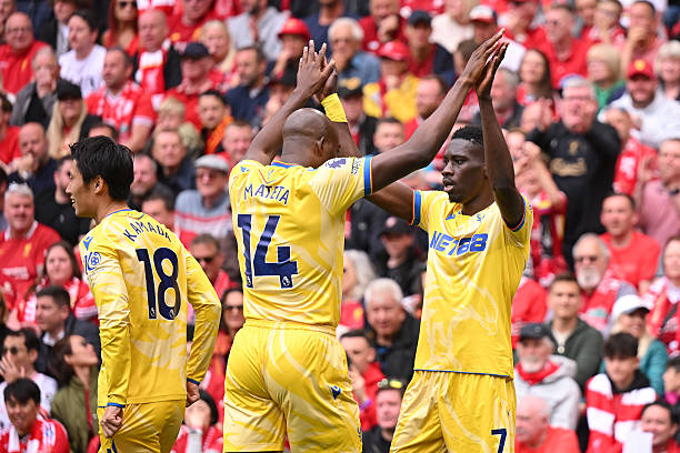 巴黎高層密會齊達內，今夏換帥計劃浮出水麵