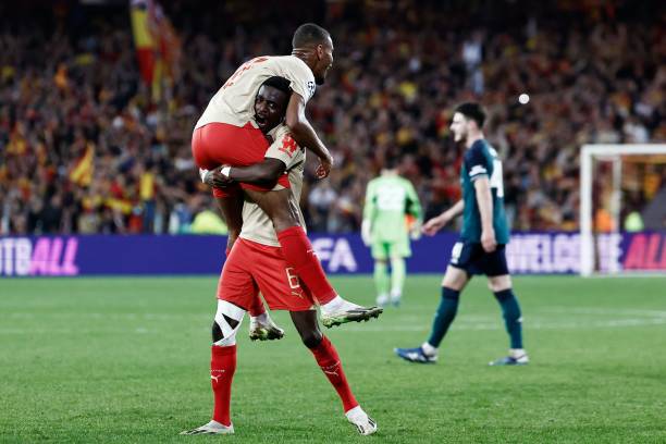 皇馬三連冠背後的男人:齊達內的執教傳奇