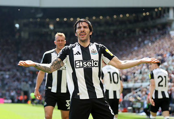 邊路傳中戰術的數據分析:成功率與進球轉化率研究