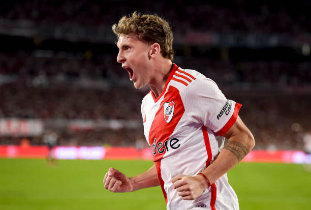 德甲賽季末獎金分配:排名與收入的關係解析