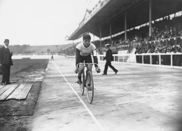 傳奇再現:洛杉磯奧運會宣傳片第二首歌背後的故事