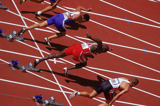 吳敏霞訓練與比賽照片對比：背後的汗水與台前的輝煌