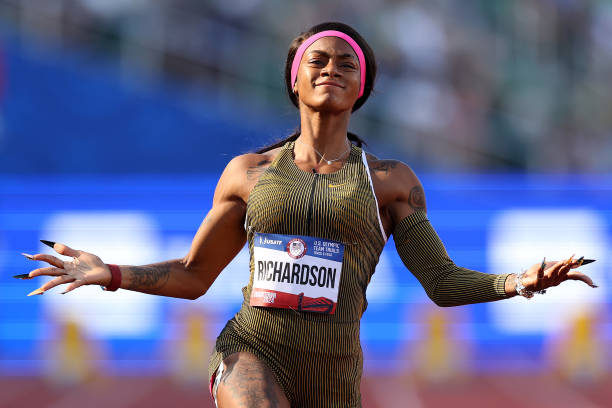 田亮女兒身高持續增長,網友:下一個體壇新星