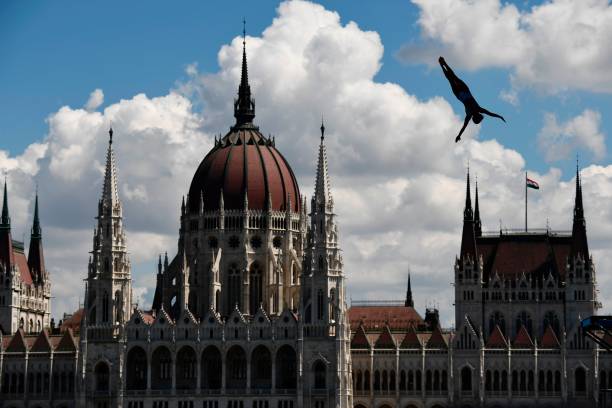 伏明霞的退役年齡與她的輝煌成就