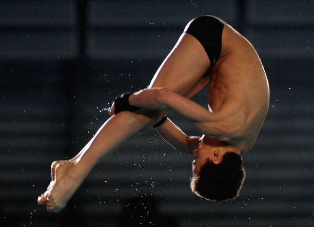 蘇炳添身高與速度的關係,照片背後的科學解析