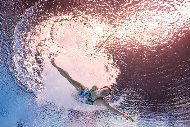 伏明霞丈夫梁錦鬆的財富與事業版圖