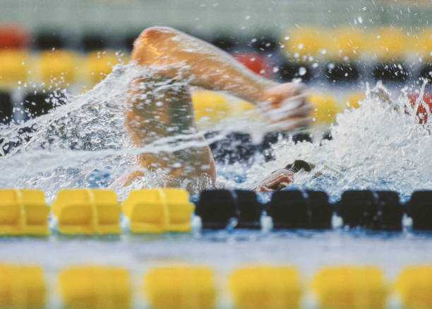 形容遊泳聲音的生動詞匯推薦