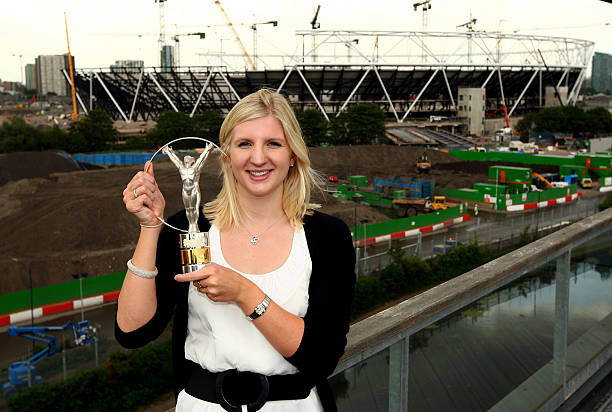 小學遊泳比賽規則及違規行為說明