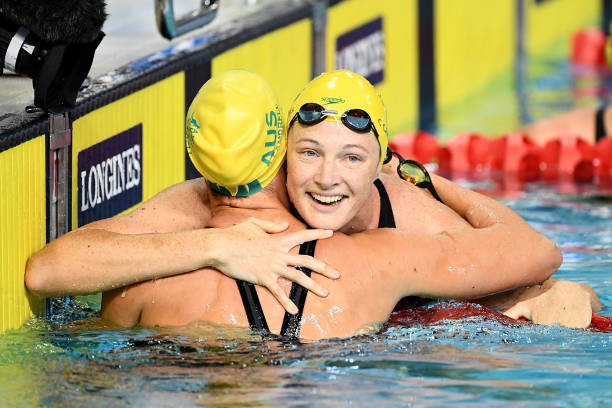 從哪些角度寫遊泳比賽100字總結