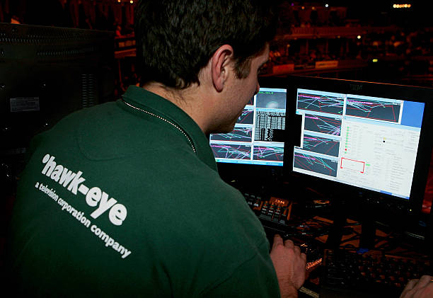 王曦雨的身高對她發球和網前技術有何影響？