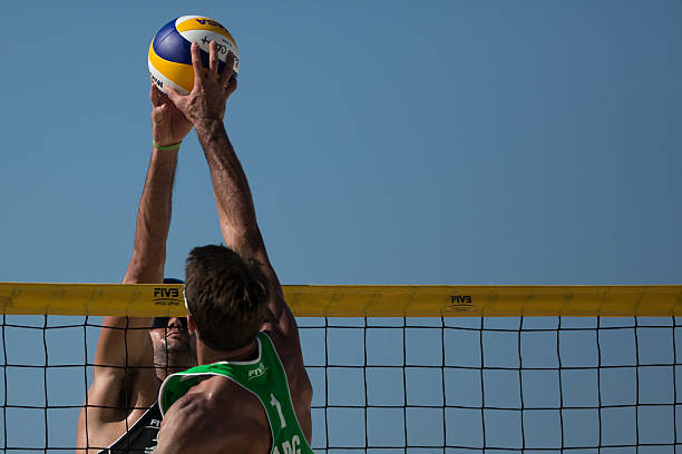 郎平身高揭秘：身高如何影響她的排球生涯？