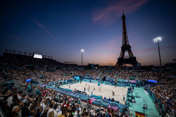 排球一傳動作要領全解析:打好防守反擊的第一環