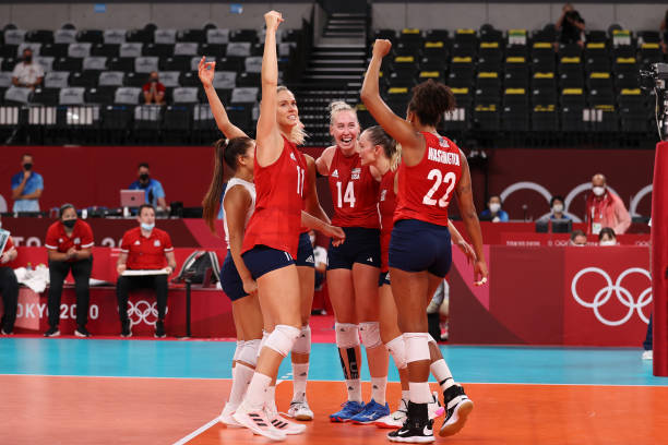 新手必看！30分鍾快速上手排球核心動作（附慢動作分解）