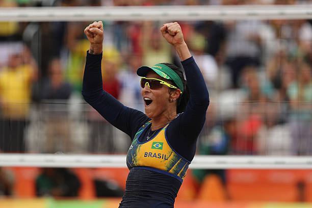 室內排球與沙灘排球比賽時間有何不同?