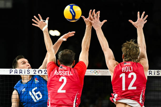 國際排球聯合會（FIVB）對場地材料的規定