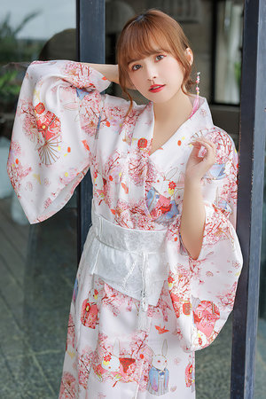 年轻的小峓子在线中文播放