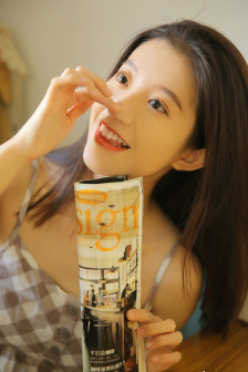 穿进PO文里疯狂被C