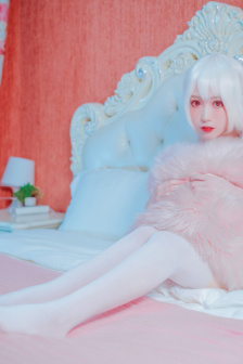 韩剧《她很漂亮》