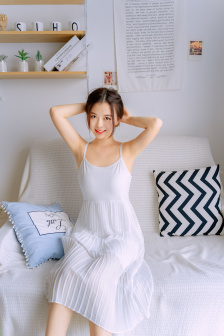 《潮湿小内裤》在线观看